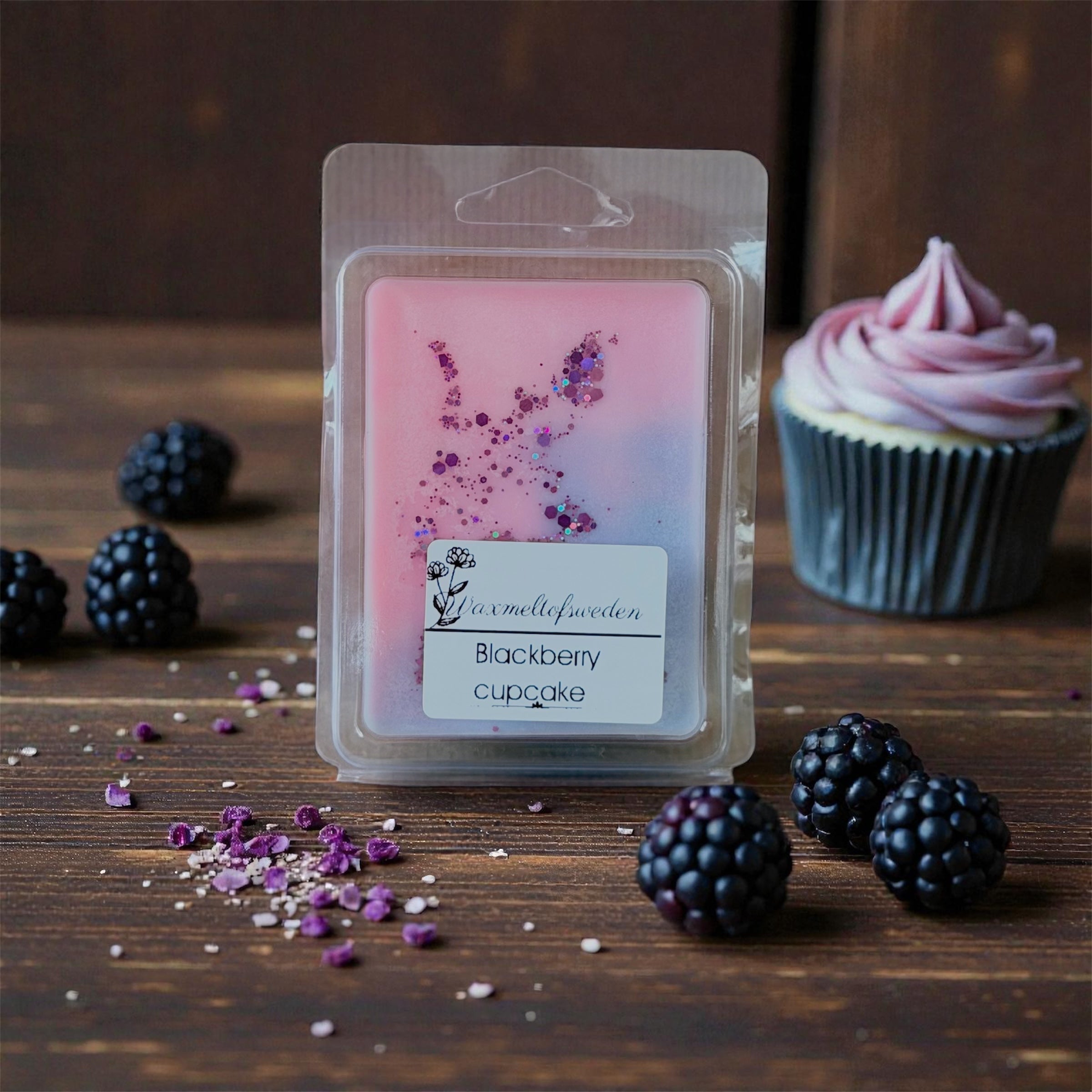 Blackberry cupcake