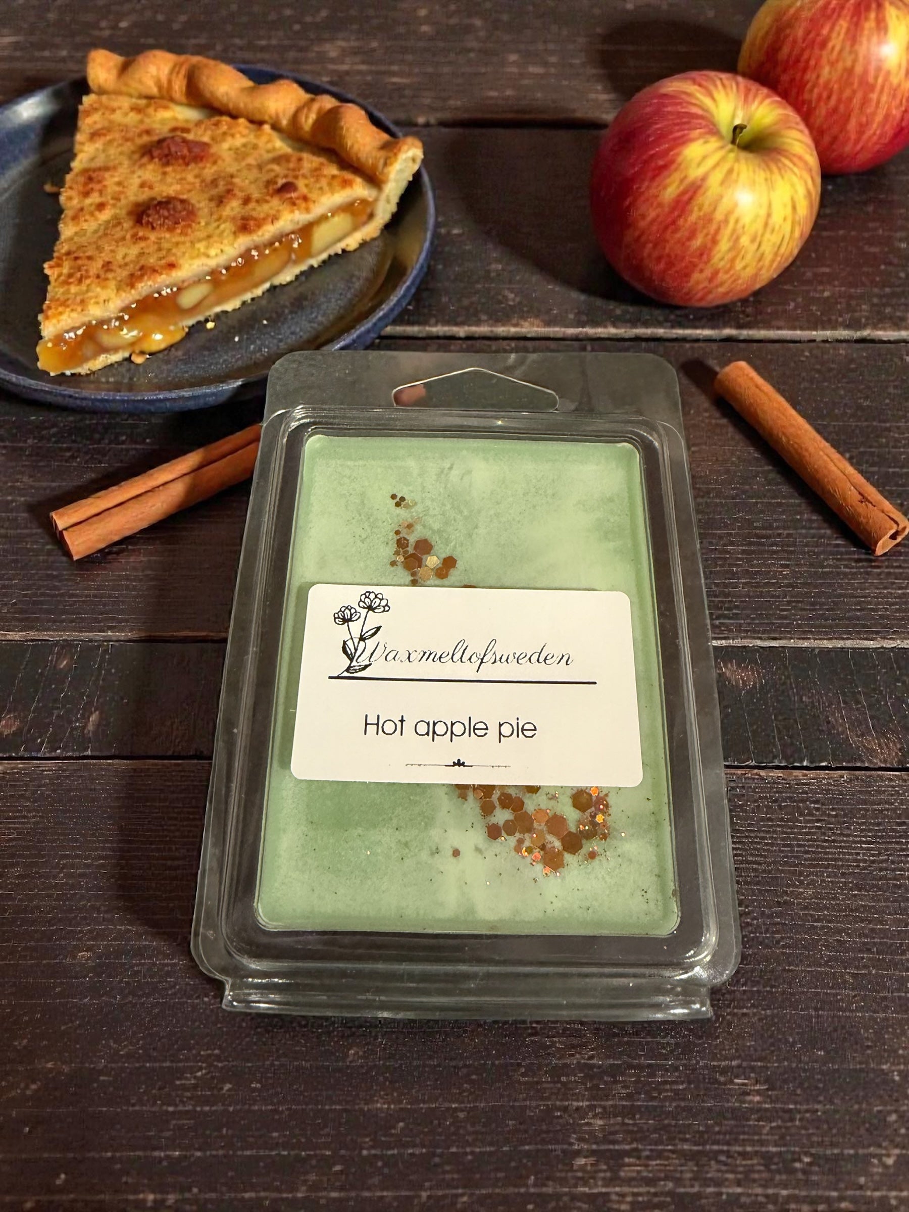 Hot apple pie